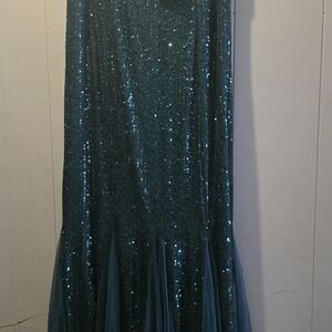 Sparkling Teal Sequin Gown A ARFAR size Xl